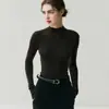 Hilo Yangzi dieciocho agujas tejido fino color sólido para mujer cachemira punto capa base lavable a máquina corte ajustado top jersey ropa interior