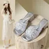 Sandalias de tira transparente de tacón moderno para mujer, Nuevo modelo de verano 2026, Sandalias de moda con tacón grueso y diamantes plateados brillantes