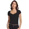Camiseta de manga corta plisada con cuello en V estilo europeo y americano transfronteriza para mujer, nueva de verano, top corto ajustado sexy y slim para chica popular