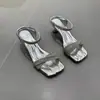 Sandálias de salto alto com bico quadrado e strass, novo modelo de verão 2026, com toque confortável, tiras de strass, sapatos slip-on elegantes e deslumbrantes para uso externo