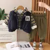 Nuevo atuendo de invierno para niños: conjunto infantil elegante y cálido, que incluye un chaleco con forro de forro polar y una sudadera, perfecto para mantener a los más pequeños abrigados en el clima frío