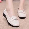Mocasines para mujer antideslizantes primavera y verano nuevos zapatos planos de una sola capa suela blanda sin cordones mujeres embarazadas cómodos madre blancos zapatos de enfermera