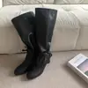 Botas de Cano Alto Chuyuji 2026 Estilo Novo Primavera/Outono Bico Redondo Cadarço Versátil Acima do Joelho com Salto Grosso e Superfície Macia