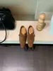 Zapatos de tacón grueso para mujer con cuello en V 2026 Otoño Nuevo Estilo Francés Punta cuadrada Correa de hebilla Patchwork Zapatos de mujer