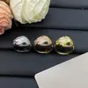 Anillo Serpiente Baojia Versión de Alta Gama Transfronteriza Europea y Americana, Finamente Elaborado con Nácar Blanco Natural y Malaquita, Combinando Diseño Original