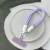 Colgante para Teléfono Caballo Rojo de Año Nuevo Lanyard de Moda para Mujer con Textura de Cuero de Alta Gama Correa de Muñeca Universal Cruzada de Nicho Bolso de Mano