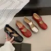 Sapatos Baixos Femininos Vento Suave da Noite 2026 Outono Novo Estilo Francês Sapatos Planos Mary Jane para Combinar com Saias
