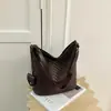 Bolsa de alta qualidade, luxo leve, com textura tecida para mulheres, 2026, nova, verão, nicho, super popular, para o dia a dia, de ombro único, transversal, bolsa tipo balde