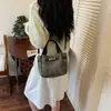 Bolso de Hombro Retro de Mezclilla 2026 para Mujer, Bolso Cruzado de Diseño de Nicho, Bolso Cubo de Mano de Patchwork de Cuero de Alta Gama