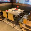 Haidilao fogão de mesa de indução de mesa de panela quente de mármore sem fumo integrado buffet de churrasco mesa de churrasco mesmo estilo mesa de jantar e cadeira