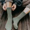 Meias de Cor Sólida Meias Masculinas de Comprimento Médio Outono e Inverno Algodão Puro Absorventes de Suor Respiráveis Espessura Média Meias Sociais ins Tendência Quentes Meias Masculinas