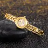 Reloj de Cuarzo Dorado de Gran Venta con Pulsera y Colgante, Accesorio Femenino de Moda y Versátil, En Stock