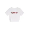 Camiseta Branca de Ombro Reto com Gola Redonda e Manga Curta para Mulheres, Nova Tendência de Verão Estilo Americano com Design de Letras de Marca, Top Slim