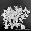 Promoção de baixo preço Natal Floco de neve branco Cavalo de balanço Estrela de cinco pontas Boneco de neve Alce Lascas de madeira Pingente de decoração de casa de férias