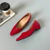 Sapatos de moda versáteis estilo francês, bico fino e baixo para mulheres, novo modelo outono 2026, absolutamente lindos, tamancos confortáveis que não cansam os pés
