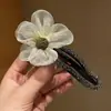 Presilha de Cabelo Flor de Strass Estilo Doce para Meninas, Prendedor de Garra para Rabo de Cavalo Alto, Acessório de Cabelo Presilha Tubarão para Penteado no Topo da Cabeça
