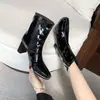 Botines gruesos de tacón estilo británico para mujer, nueva colección de invierno 2026, sencillos, elegantes y con estilo, con punta cuadrada y cremallera lateral, diseño ajustado, color negro