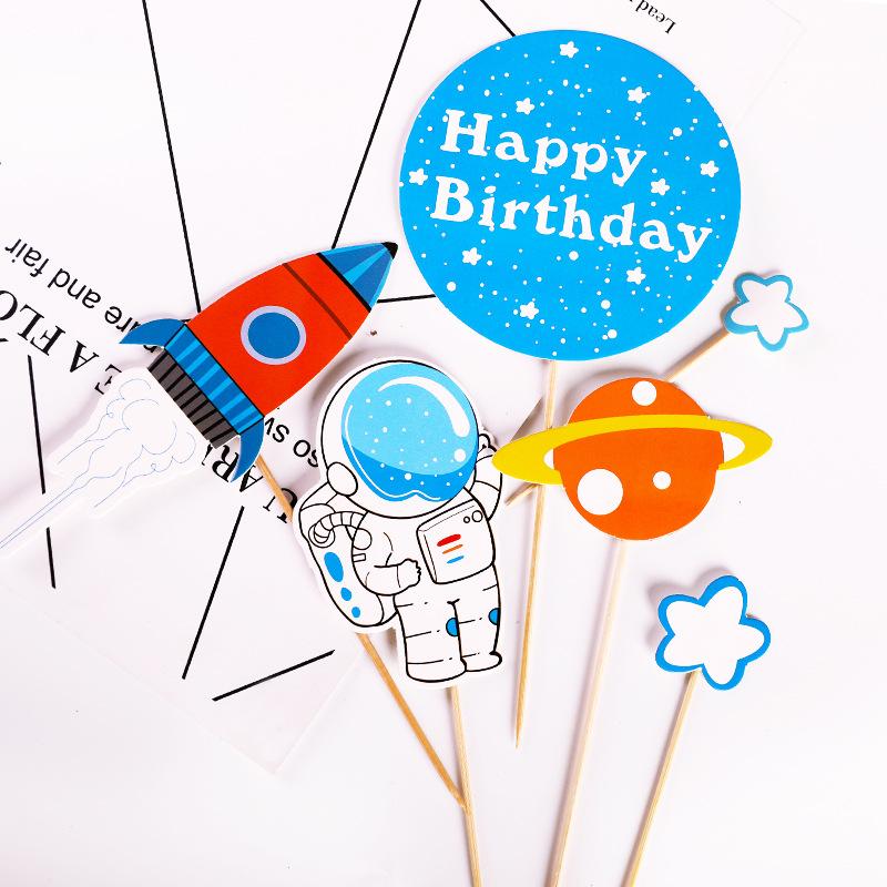 宇航员蛋糕装饰儿童生日蛋糕摆件坐月亮宇航员男孩插件月亮球