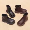 Botas estilo Martin para niños, colección otoño/invierno 2026, nuevo estilo para niños, botines cortos de estilo británico para niños, forradas de felpa, a la moda, adecuadas para primavera y otoño