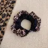 Estampa de Leopardo Elástico para Cabelo Intestino Pequeno Renda de Pérola Doce Legal Menina Picante Y2K Retrô Outono Inicial Novo Corda de Cabelo Faixa de Cabelo Acessório de Cabelo Adorno de Cabeça