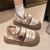 Sapatos de Algodão Xadrez Retrô para Mulheres Inverno Roupa Externa Quente Pelúcia Casa Interno Antiderrapante Chinelos de Algodão de Salto Bolsa Feminina Atacado