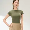 Novas Roupas de Yoga Respiráveis para Mulheres, Ajuste ao Corpo, Tops Esportivos de Secagem Rápida, Camisetas Slim de Manga Curta, Roupas de Treino para Corrida e Fitness para o Verão