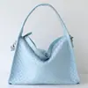 Design de Nicho Bolsa de Palha Tecida à Mão Bolsa Almofada Simples para o Dia a Dia Versátil Bolsa de Ombro Único Transversal