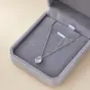 Colar Cruz de Prata Esterlina 925 Novo Modelo Popular 2025 para Mulheres Design de Nicho Corrente para Clavícula Joia de Luxo Leve de Alta Qualidade