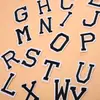 Parches Adhesivos de Letras Inglesas Coloridos en Blanco y Negro Termoadhesivos Parches Bordados Parches para Coser Ropa DIY Parches de Tela Accesorios