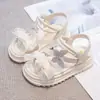 Sandálias Infantis 2026 Verão Novo Solado Macio Para Meninas Moda Fofa Princesa Sapatos de Praia para Crianças Maiores