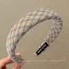 Diadema de Esponja Color Café Otoño Invierno para Mujer Estilo Coreano Uso Diario Versátil Diadema Alta para la Frente para Lavarse la Cara Atadura de Pelo Pinza para el Cabello