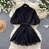 Vestido de Encaje con Mangas de Campana Estilo Corte Francés para Mujer Verano Cuello en V Cintura ceñida con cordones Falda de línea A Vestido de Nicho con Sensación de Alta Gama