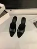 Sandalias de Tacón Grueso con Punta Abierta First Encounter Temporada de Verano 2026 Estilo Francés Negro para Vestidos