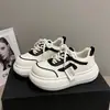 Zapatillas blancas ligeras para embarazadas, transpirables y cómodas, nuevas zapatillas deportivas para mujer primavera/verano 2026, talla 34, zapatos de mujer con tacto similar al cuero
