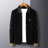Suéter cárdigan de punto a cuadros para hombre de primavera y otoño abrigo productos genuinos de mostrador solapa bordada chaqueta de moda suéter