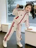 Conjunto de Ropa de Otoño para Niñas 2026 Nueva Moda Chaqueta de Béisbol Infantil Estilo Primavera y Otoño Conjunto Deportivo Casual de Dos Piezas para Niñas