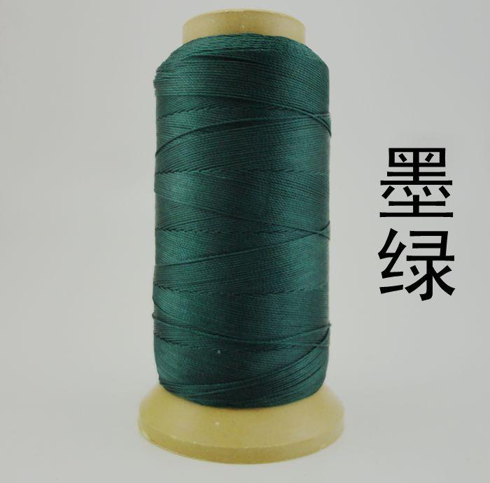 墨绿色
