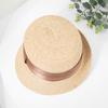 2026 Sombrero de Paja Raffia Estilo Nuevo Unisex con Decoración de Seda y Lino Ala Corta Estilo Británico Protección Solar Sombrero para el Sol