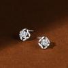 Pendientes de plata S999 con forma de copo de nieve y trébol de cuatro hojas, con temperamento simple, con rosca giratoria y clavo para el oído.