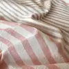 Nuevo Juego de Cuatro Piezas de Algodón Puro de Color Sólido Estilo Sencillo, Sábana y Funda de Edredón de Algodón Lavado Teñido en Hilo, Adecuado para Todas las Estaciones, Ropa de Cama al por Mayor