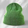 Fabricante de Gorros de Punto Cálidos de Moda Estilo Coreano para Otoño e Invierno, Hechos a Medida para Comercio Exterior, Gorros de Lana Jacquard Rayados Transfronterizos, Gorros de Punto para Clima Frío
