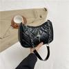 Bolso bandolera sencillo de estilo fresco para mujer, novedad de verano 2024, con cadena de cuadros de diamantes a la moda, bolso bandolera de hombro combinable.