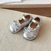 Sapatos de Couro para Meninas 2026 Primavera e Outono Novo Estilo Coreano Versátil Laço Sapatos de Princesa Solado Macio Mocassins Casuais