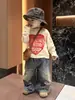 Conjunto de Camiseta de Manga Longa com Estampa de Coração Outono Estilo Coreano para Meninos Crianças Pequenas e Médias Jeans Rasgado Retrô Roupas Infantis Bonitas