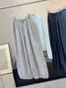 Calças de ganga largas estilo retrô xadrez coreano para mulher, novo modelo de outono, corte largo para corpo em forma de pera, calças lanterna casuais que emagrecem e cobrem os quadris
