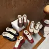 Zapatos nuevos ligeros, cómodos, de estilo retro, para mujer, con suela blanda, zapatillas de entrenamiento alemanas, zapatillas deportivas casuales con bloques de color para otoño 2026