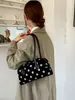 Bolso de bolos de lunares de moda para mujer, bolso de nicho, bolso casual de axila, bolso de hombro versátil de gran capacidad para el día a día