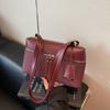 Bolsa Quadrada Pequena de Comércio Exterior de Alta Qualidade para Mulheres 2025 Nova Moda Retro Elegante Bolsa de Ombro Sob o Braço Bolsa Transversal para o Dia a Dia