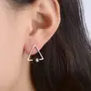 Pendientes Geométricos Estilo Coreano con Perlas y Formas Triangulares, Similares a los que Usa Chen Jiao, Encarnan la Esencia de la Tranquilidad y la Alegría