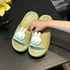 Novas Sandálias de Banho Domésticas Simples de Verão Antiderrapantes de Eva para Casal, Venda por Atacado